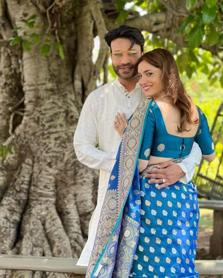 Ankita Lokhande gets couple photoshoot done with hubby Vicky Jain, flaunts Banarasi saree along with sindoor 791236