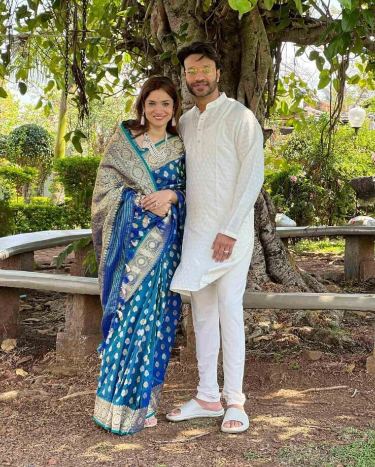 Ankita Lokhande gets couple photoshoot done with hubby Vicky Jain, flaunts Banarasi saree along with sindoor 791239