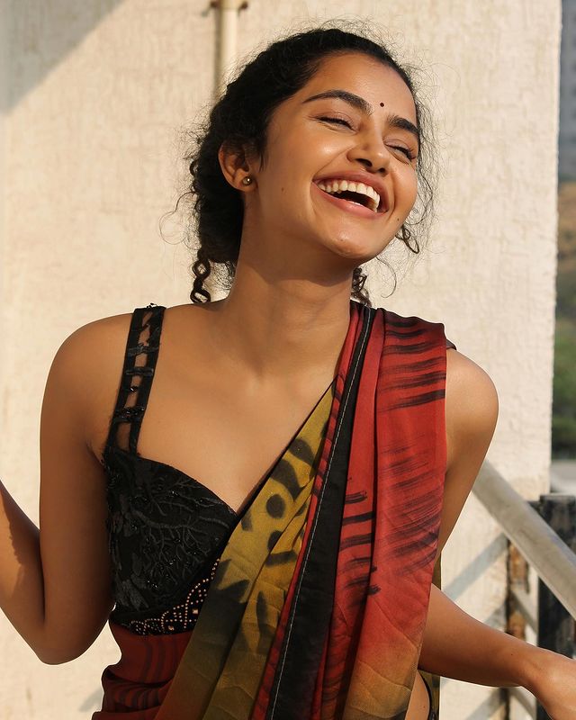 Anupama Parameswaran is divine beauty to behold in saree, see pic 780695