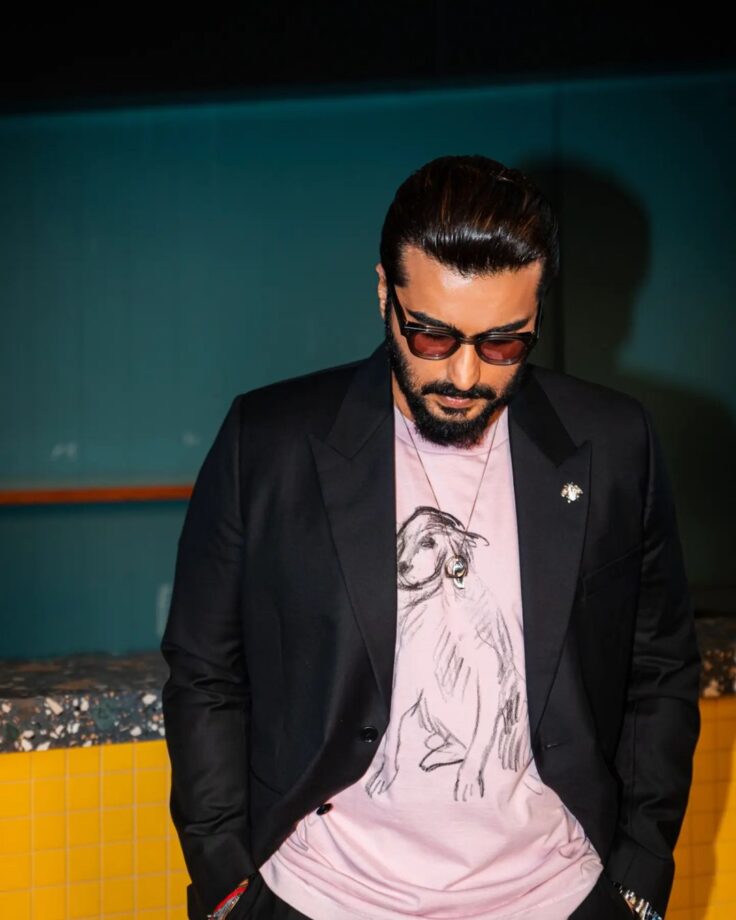 Arjun Kapoor's Bold Fashion Statement Steals The Show In A Blazer And Pant Outfit 792225