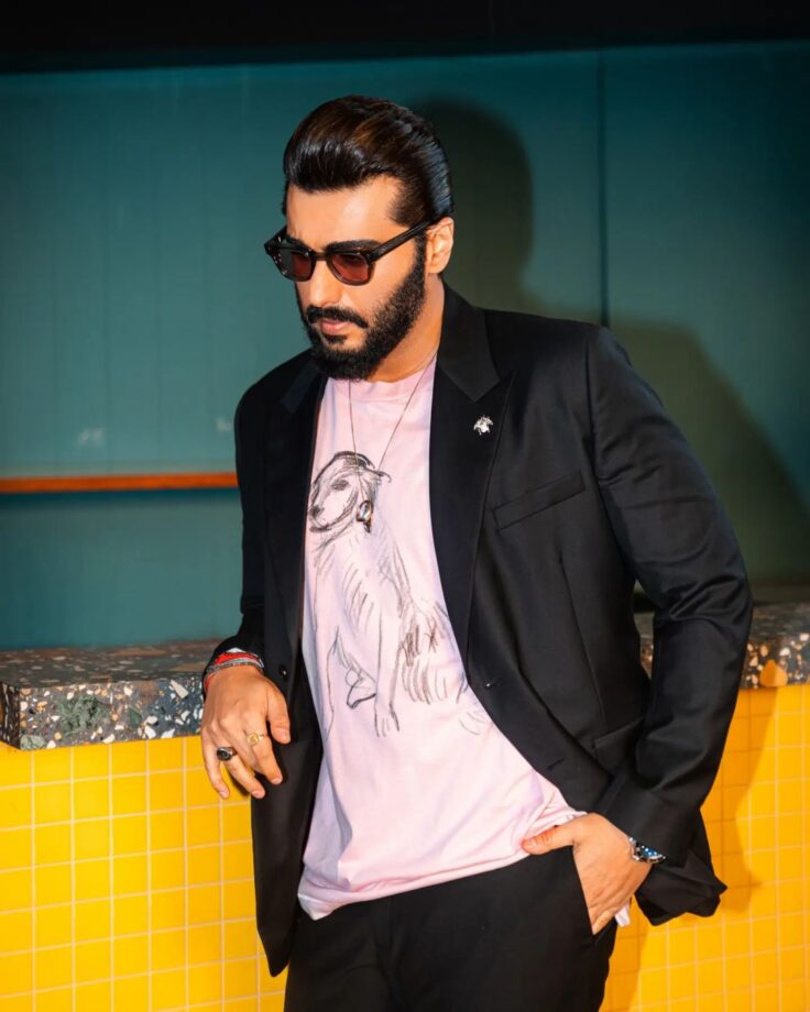 Arjun Kapoor's Bold Fashion Statement Steals The Show In A Blazer And Pant Outfit 792223