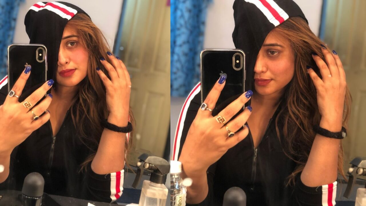 Bhojpuri Queen Rani Chatterjee Shared No-Makeup Look Selfie Picture In Casual Outfit 785465