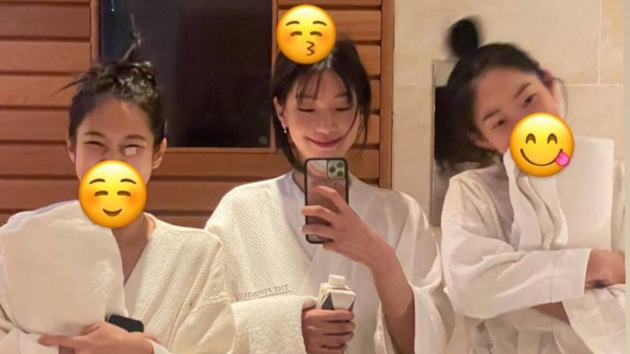 Blackpink Jennie's Shared Mirror Selfies Of Herself With Her Girl Gang; See Pics 785493
