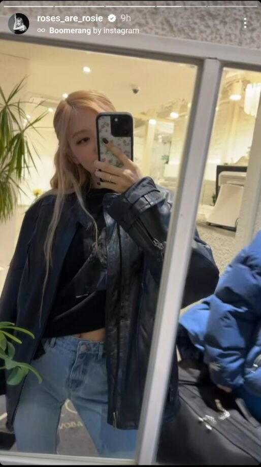 Blackpink Rosé Shows Her Mirror Selfie Game In A Black Jacket And Blue Jeans 787461