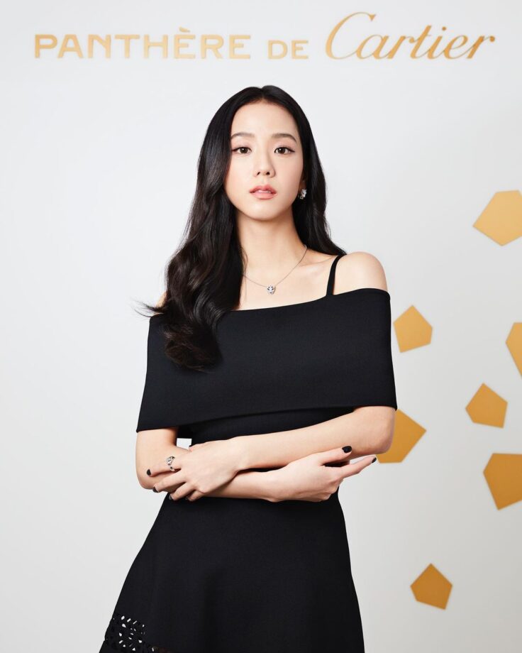 Blackpink's Jisoo Stole Our Breaths Away In Black Outfits 781137