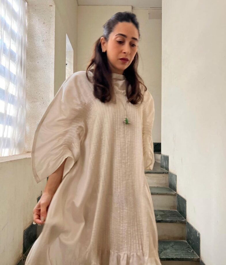 Check Out: Karisma Kapoor Shows Her Ultimate Fashion In A Off-White Midi Dress 779329