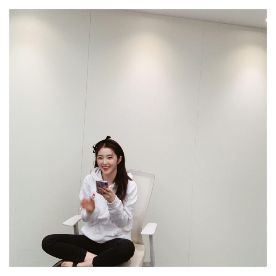 Check Out: Red Velvet Irene In Her Statement Outfits 787948
