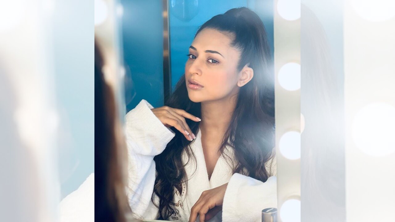 Divyanka Tripathi shares droolworthy glow moment, has words of wisdom for fans 780782