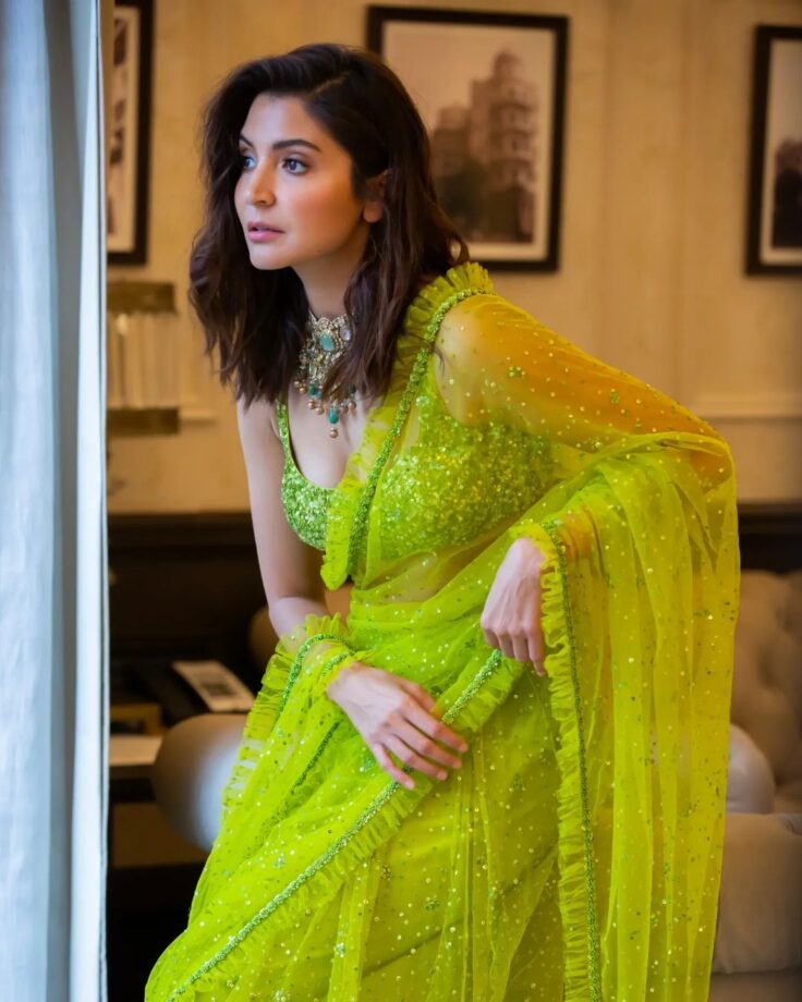 Fashion Face-Off: Katrina Kaif Or Anushka Sharma; Who Looks Bewitching In Sabyasachi Sarees? 792213