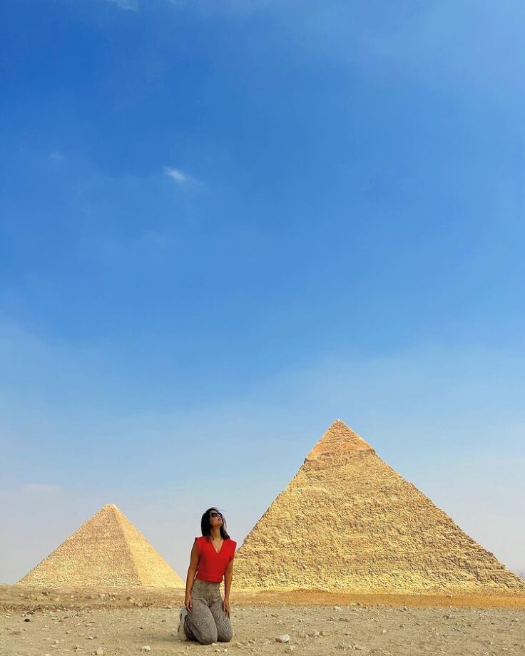 Hina Khan's Travel Posts In Her Visit To Egypt 782283