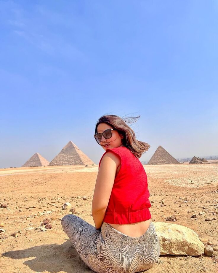 Hina Khan's Travel Posts In Her Visit To Egypt 782285