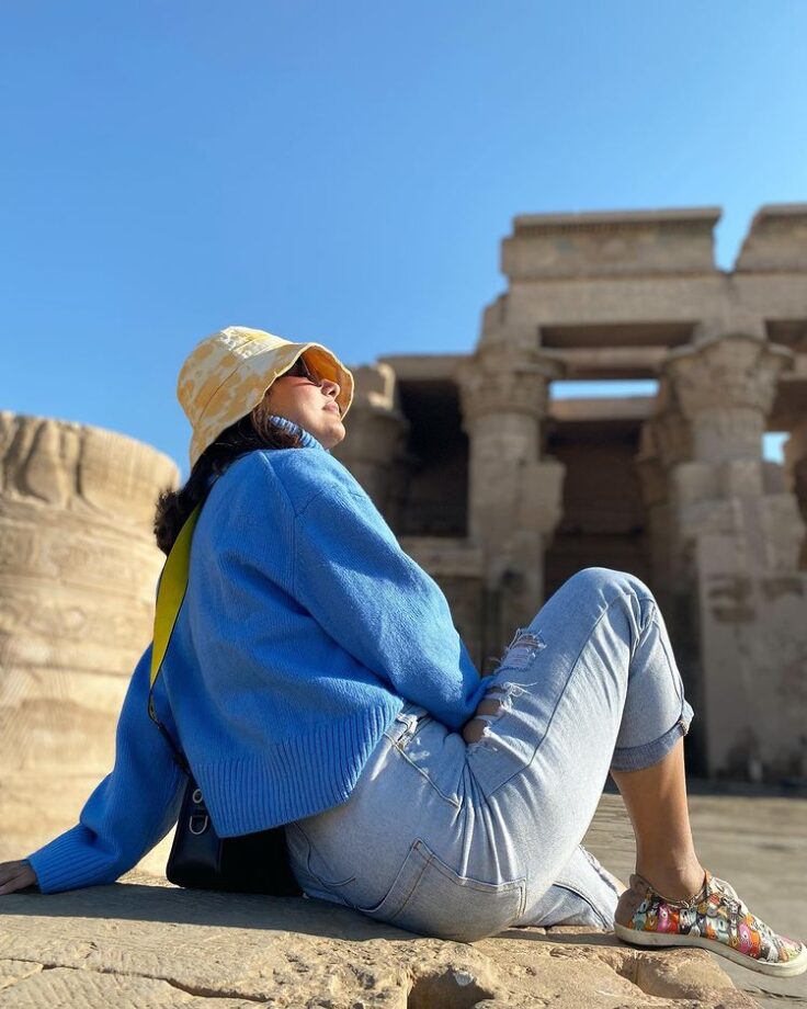 Hina Khan's Travel Posts In Her Visit To Egypt 782275