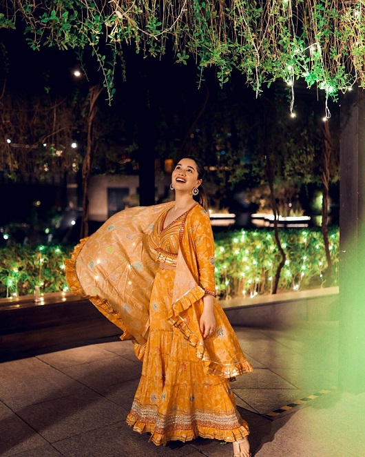 In Pics: Sara Tendulkar’s ethnic fashion is ethereal at its best 780486