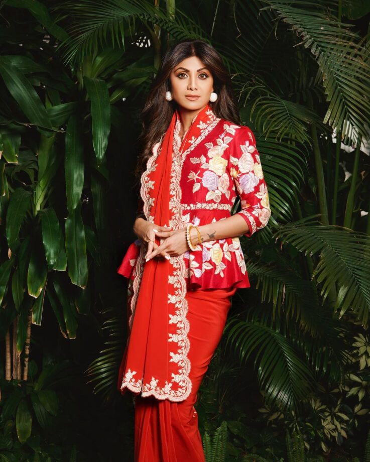 In Pics: Shilpa Shetty is royalty personified in red 790199