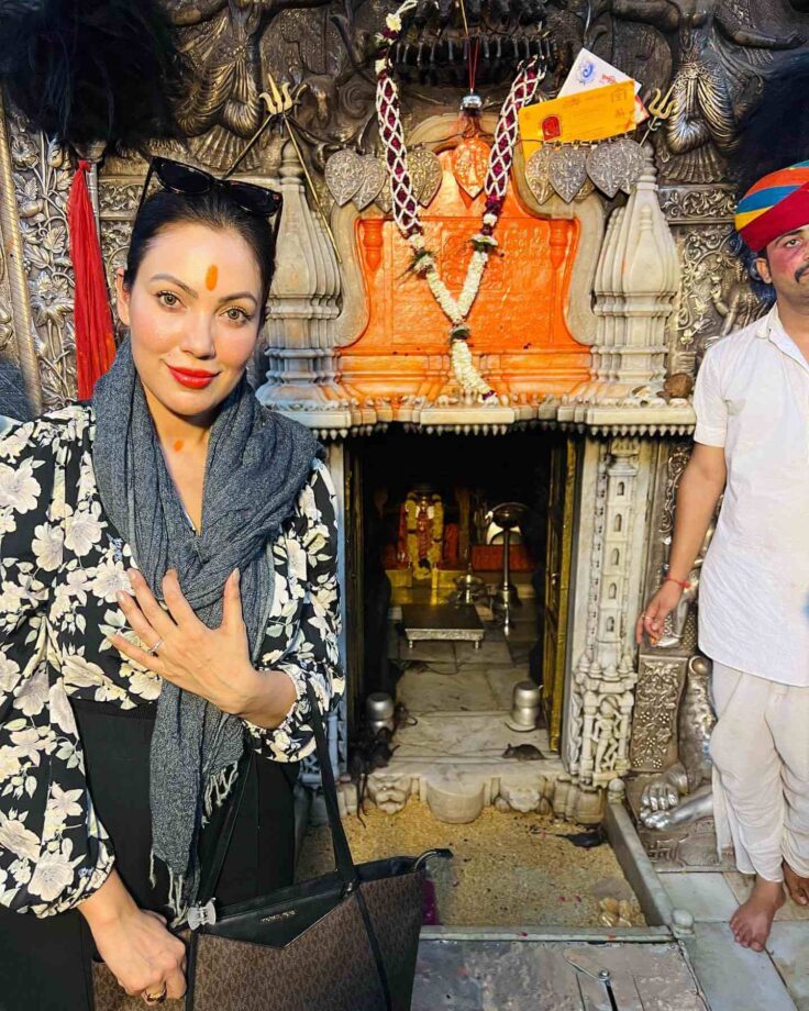 In Pics: TMKOC actress Munmun Dutta visits Karni Mata temple 786895