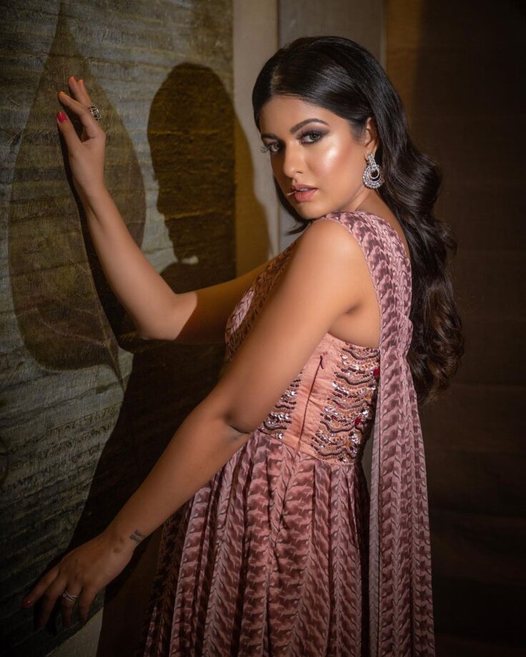 Ishita Dutta Looks Sizzling Hot In Purple One-Shoulder Front Slit Gown 778582