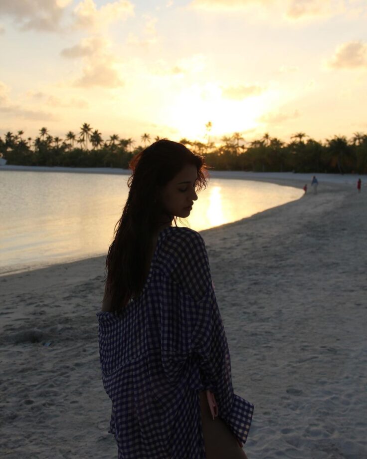 Janhvi Kapoor To Katrina Kaif: Maldives Vacation Lovers 780941
