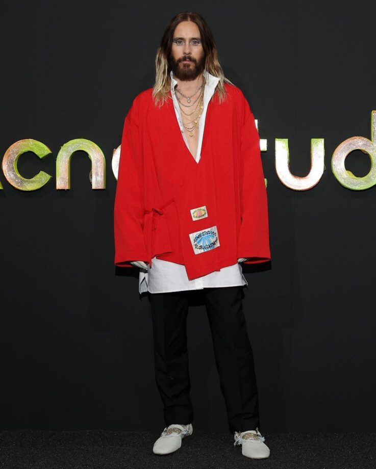 Jared Leto Is The King Of Maximalist Style In A White Shirt With A Jacket And Pants; See Pics 779759