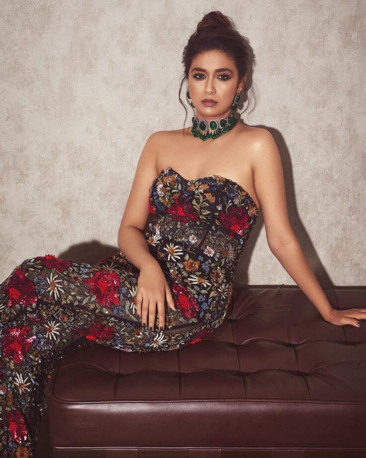 Keerthy Suresh Looks Bombshell In A Multicoloured Floral Printed Jumpsuit 786142
