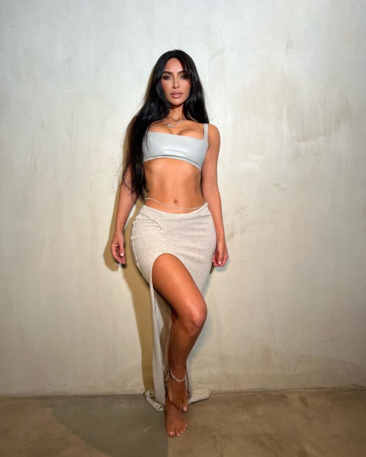 Kim Kardashian Flaunts Her Hot Hourglass Figure In A White Latex Bralette With Skirt 782325