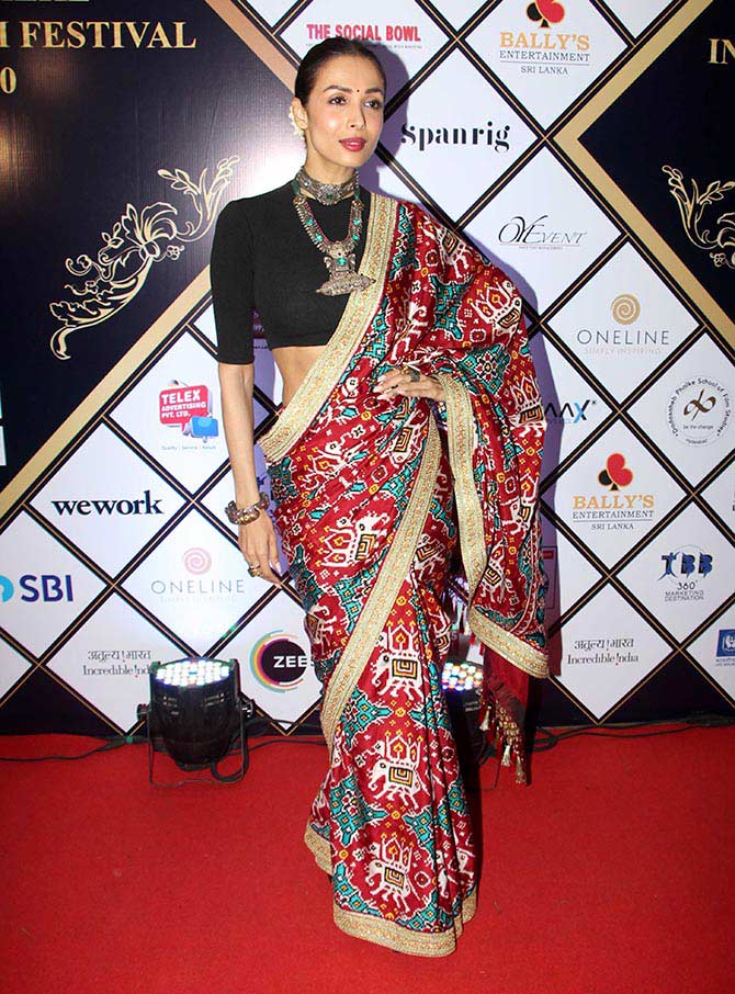 Malaika Arora's Sizzling Ethnic Drapes Every Girl Should Have 784864