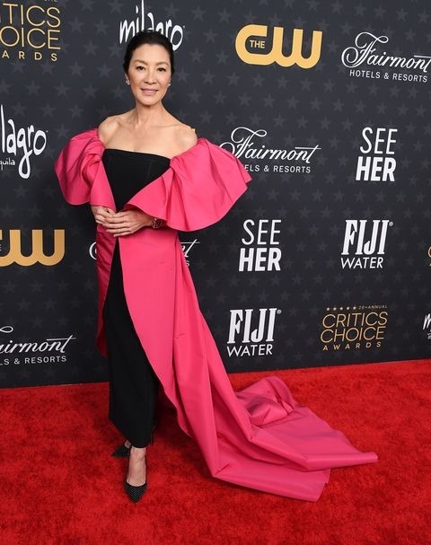 Michelle Yeoh Shows Her Sartorial Game In A Dramatic Sleeves Cape Outfit 783273