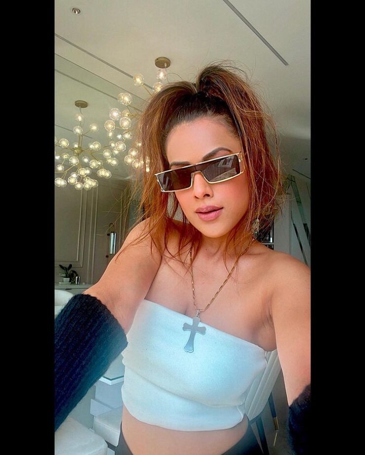 Nia Sharma looks irresistible in bralette top, flaunts curvaceous midriff like queen 783357