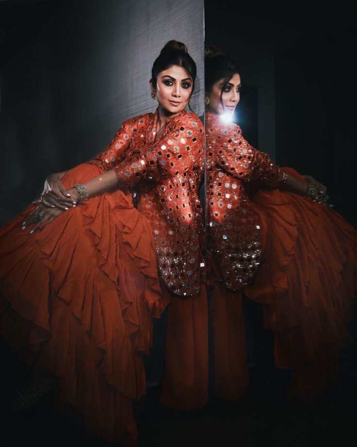 Shilpa Shetty Oozes Oomph In A Orange Frilled Saree With Mirror Work Jacket 787178