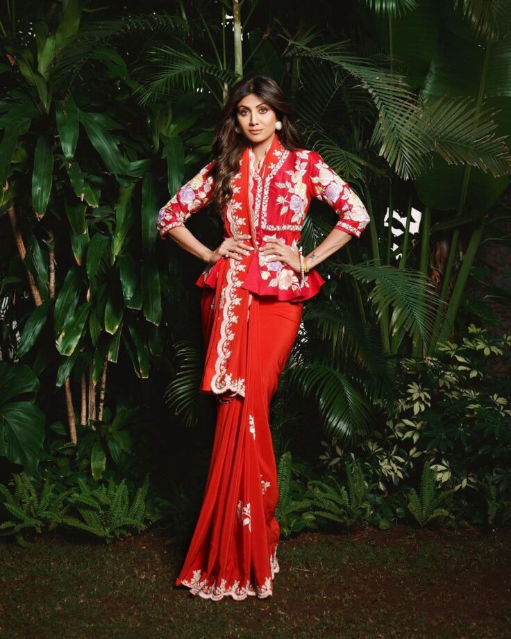 Shilpa Shetty Painted The Town Red In A Saree With Floral Printed Blouse; See Pics 782525