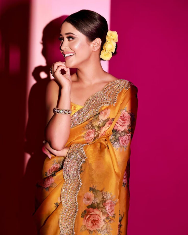 Shivangi Joshi and her best saree looks that will make you all crush on her 786178