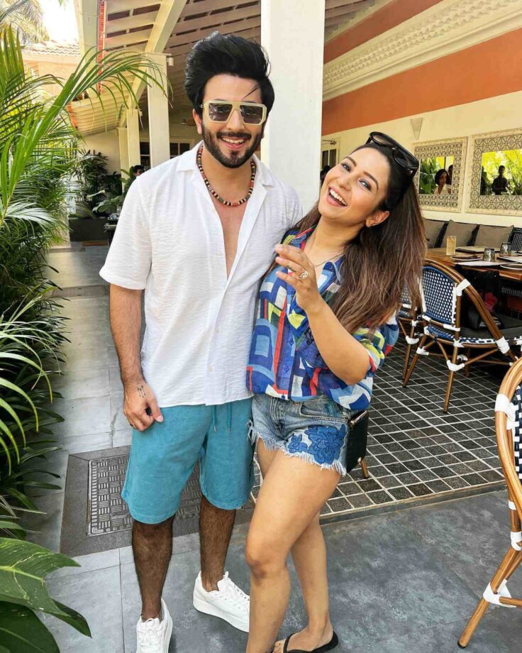 Shraddha Arya heads out for long waited vacay, Dheeraj Dhoopar says ‘the days we live for’ 788126