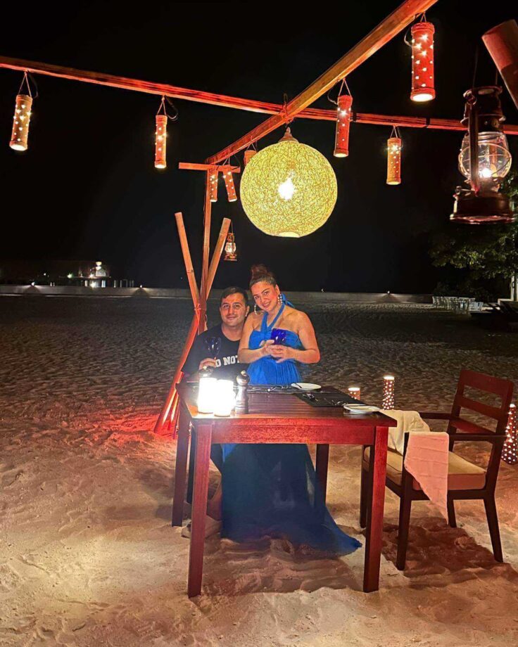 Shraddha Arya plans surprise birthday party for husband at Maldives, see romantic snaps 789677