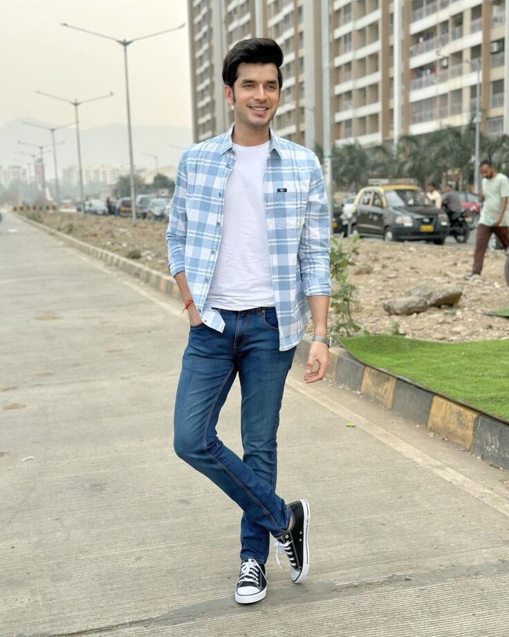 Take the casual style code from Nakuul Mehta, Paras Kalnawat and Gurmeet Choudhary 786043