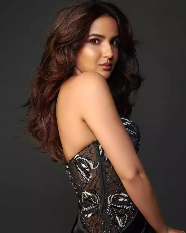 These Pictures Of Jasmin Bhasin Will Make You Fall In Love 784838