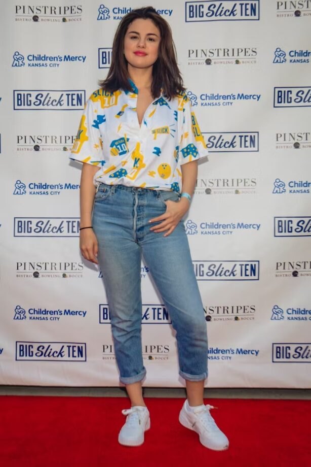 Throwback: Selena Gomez's 90's Style File 786276