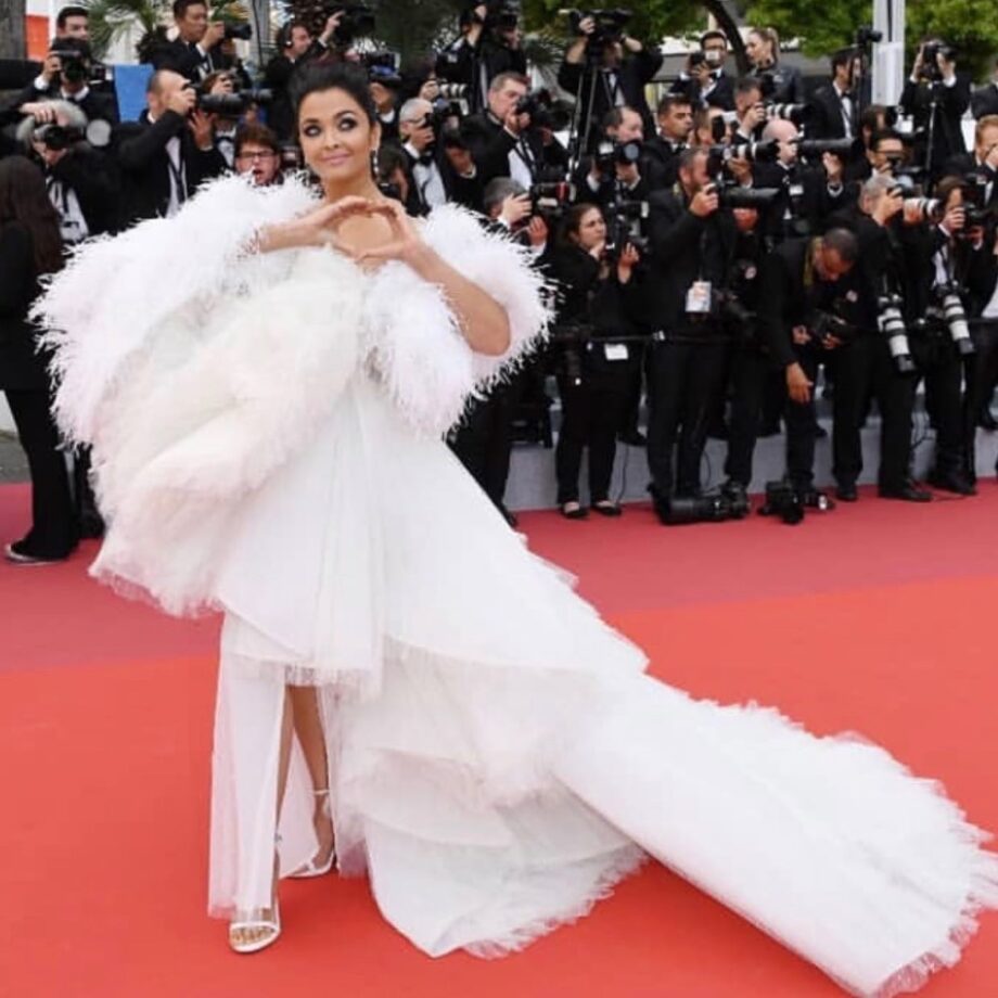 Aishwarya Rai Bachchan was a vision in white at the Paris Fashion Week