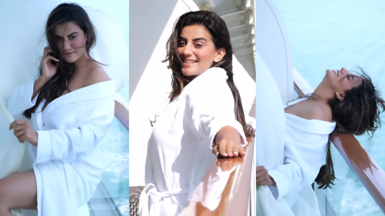 Watch: Akshara Singh Looks Gorgeous As She Poses In White Bathrobe 790157