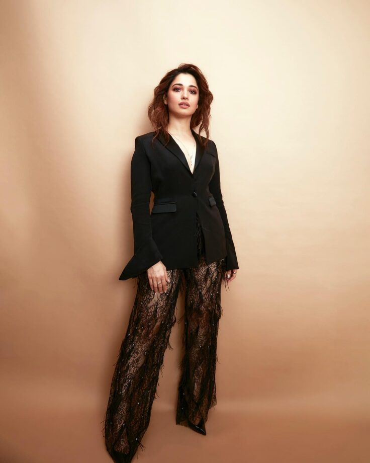 Watch: Tamannaah Bhatia glams up like goddess in chic black ensemble for an event 789808
