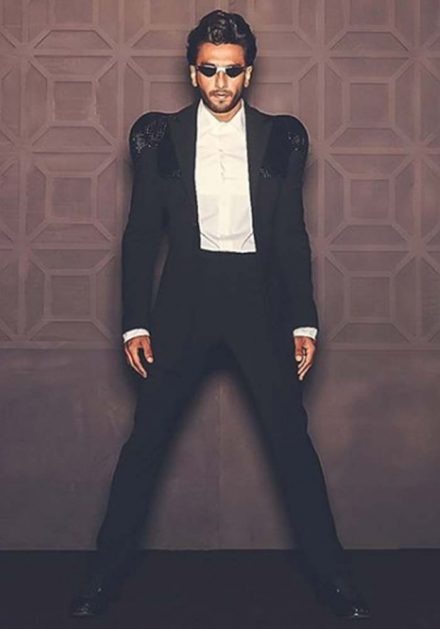 When Vicky Kaushal, Ranveer Singh and Arjun Kapoor romped in metal tuxedo armours, see pics 789451