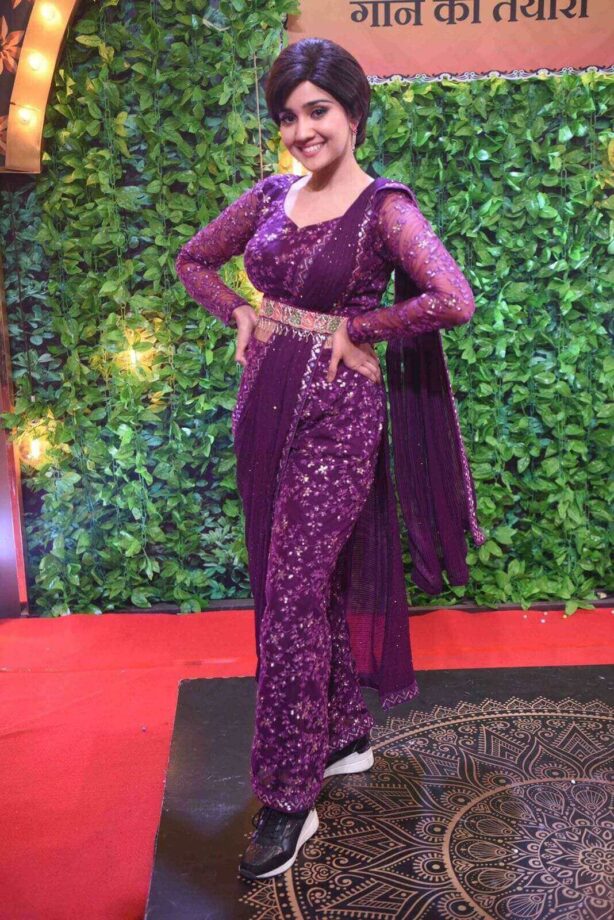 Aladdin fame Ashi Singh’s glam looks in purple ensembles 798836