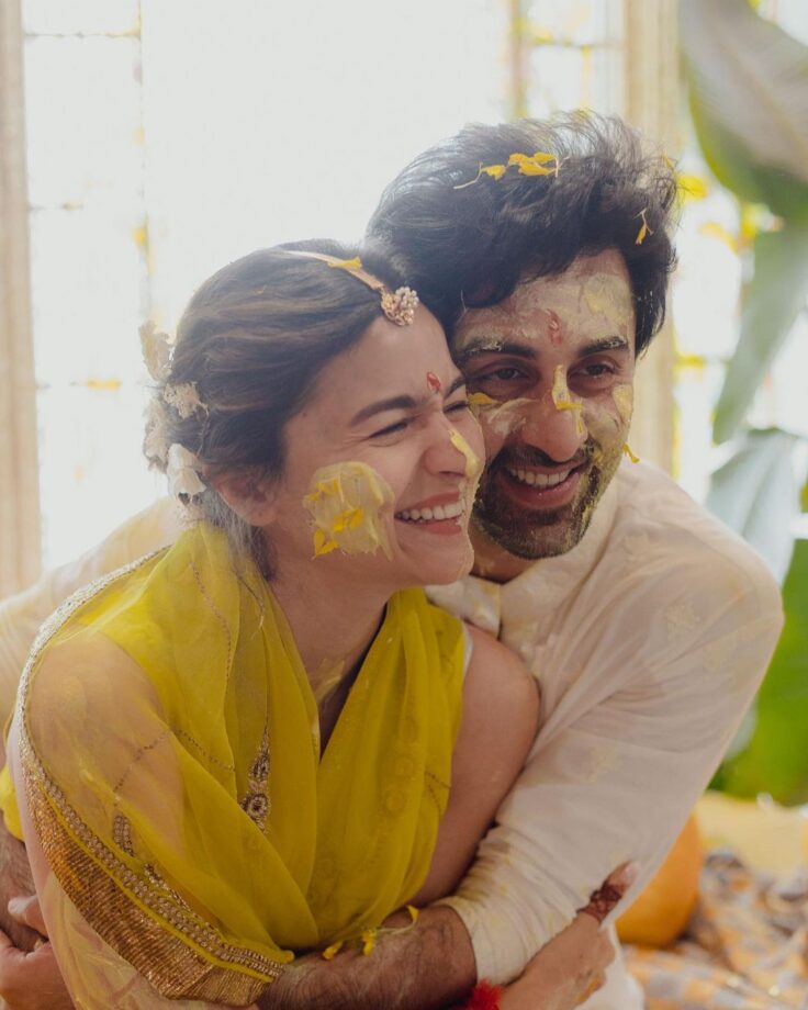 Alia Bhatt shares 'love-filled' snaps with Ranbir Kapoor on first marriage anniversary, (Check ASAP) 796992