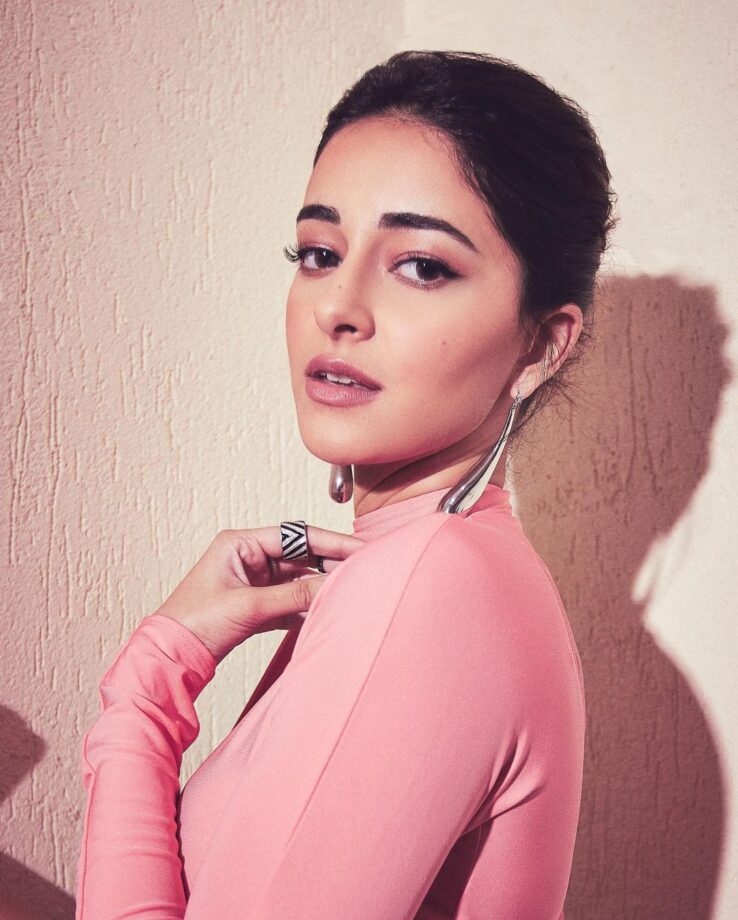 Ananya Panday Turns Barbie Doll In Pink Bodycon Dress; Fan Says National Heartthrob 801852