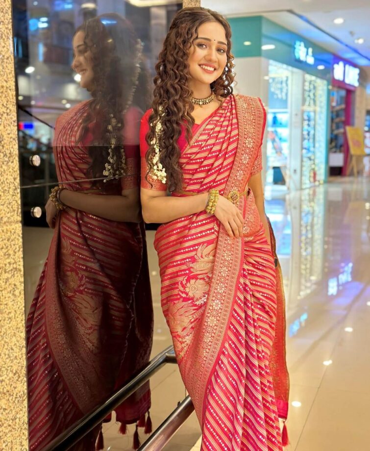 Ashi Singh shares stunning look in South Indian saree, we are in awe 800456