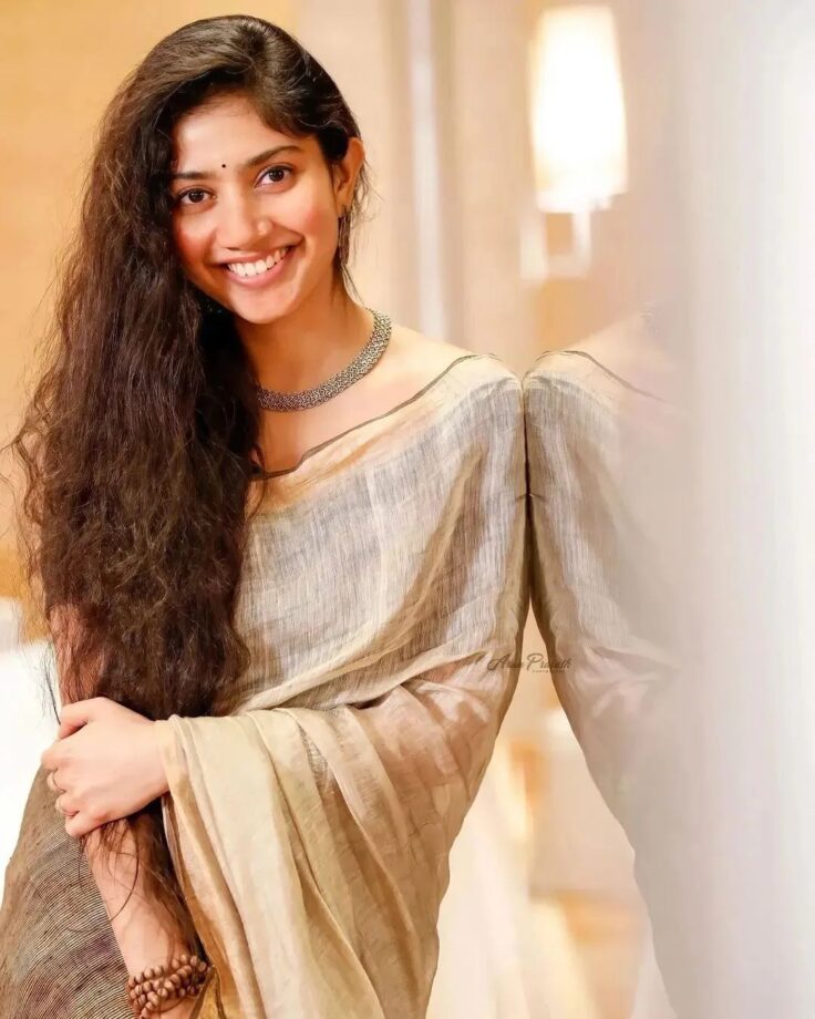 'Crush Of The Nation' Sai Pallavi and her best smiling moments 800652