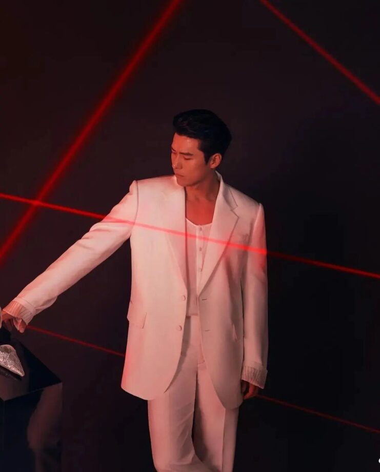 Hyun Bin’s all time dapper suit looks, pictures inside 799390