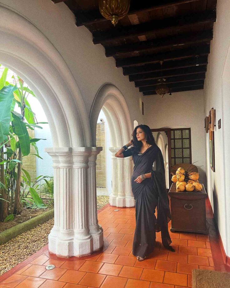 Malavika Mohanan in black see-through transparent saree and oxidised jewellery, what a delight 800485