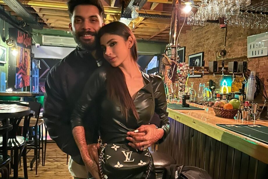 Mouni Roy and Suraj Nambiar's private lovey-dovey moment leaked 796250