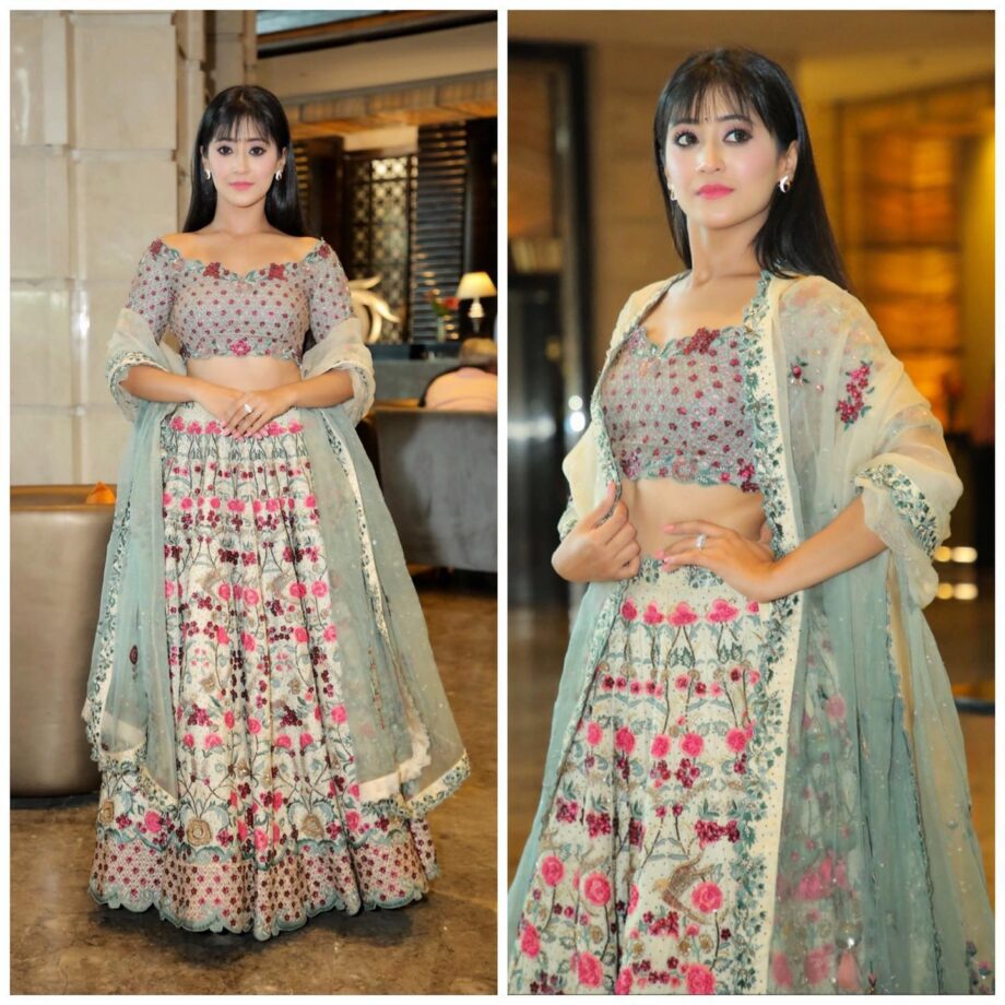 Shivangi Joshi's Colourful Lehengas Are A Must To Watch And Appreciate 800091