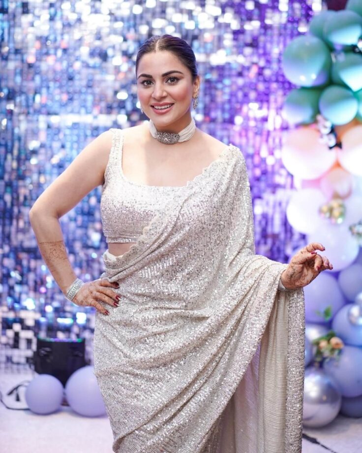 Shraddha Arya Can't Style Her Saree Look Without This One Thing, Check Now 795739