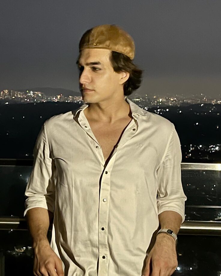 ‘Stare unseeingly’, Mohsin Khan drops cryptic post 798956